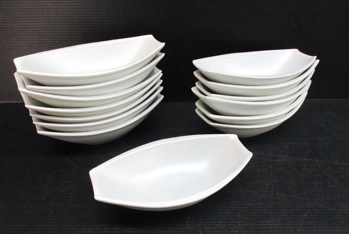 ★98224 楕円鉢 ボウル 14個 パールのような艶 刷毛目 ホワイト W21×D12.3×H6㎝ 中古★拍卖