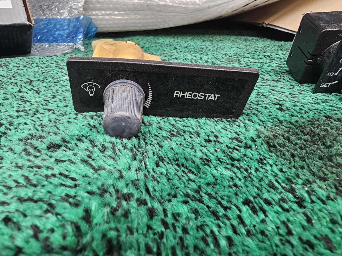 トヨタ GZ10 ソアラ メーター 照明 スイッチ拍卖