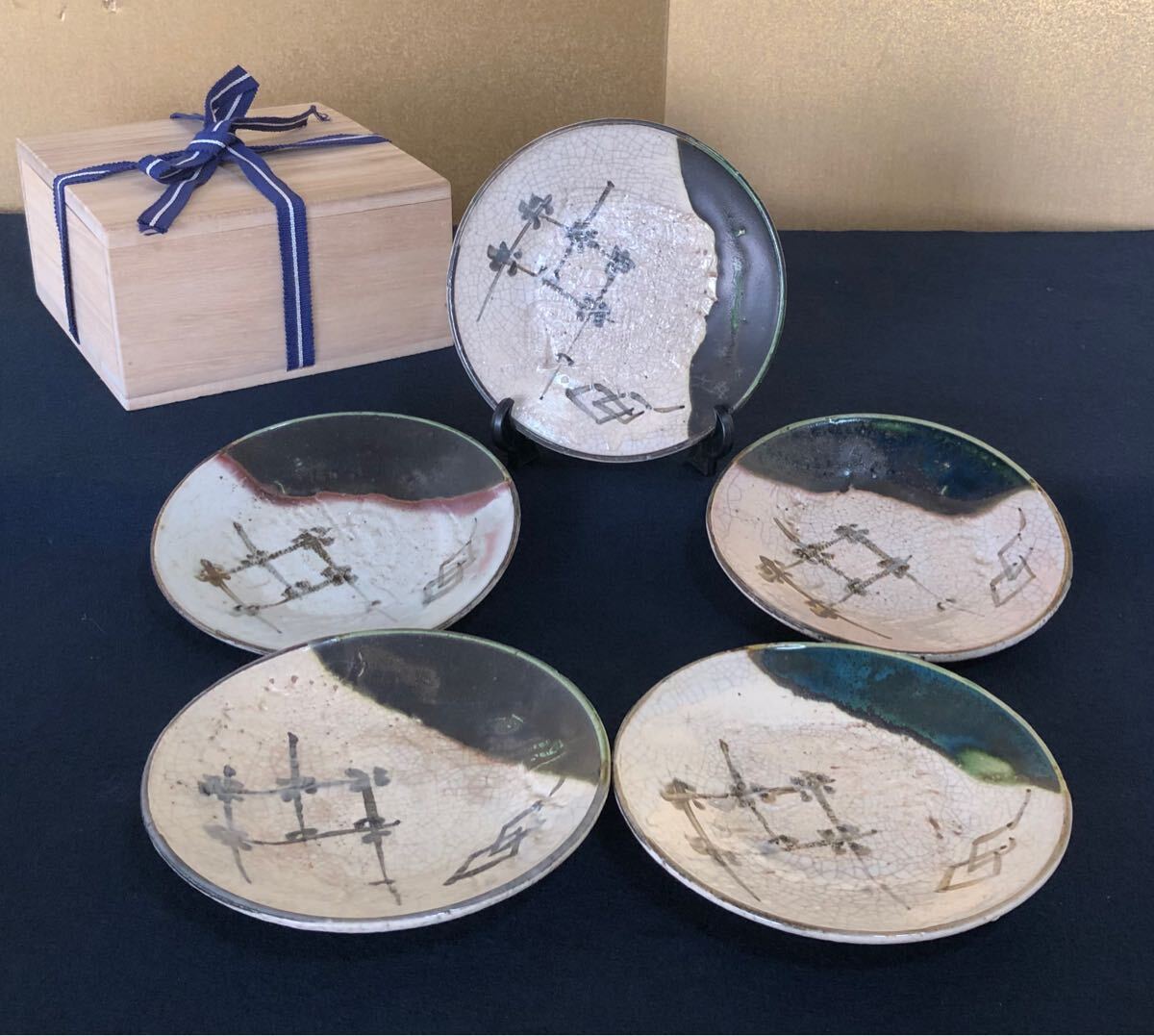 《R》織部 丸皿 銘々皿5客 木箱 (250401台1拍卖