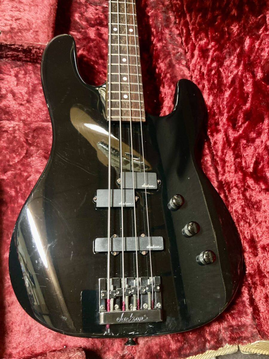 Charvel Model-2B シャーベル モデル 2B ベース 拍卖