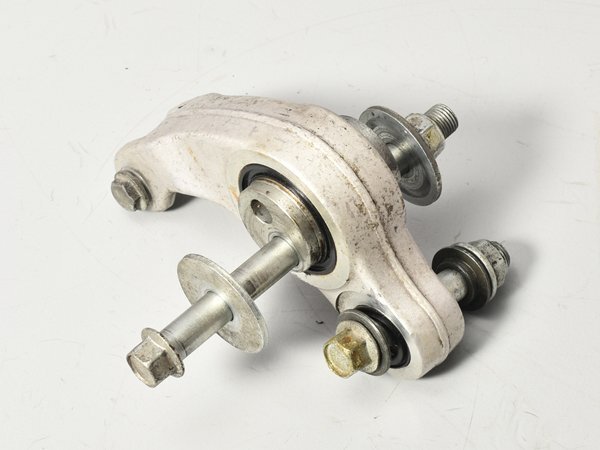 MPB GSX-R750 GR71G 純正リアサスペンションリンク リアサスリンク リアショックリンク スズキ 優良販拍卖