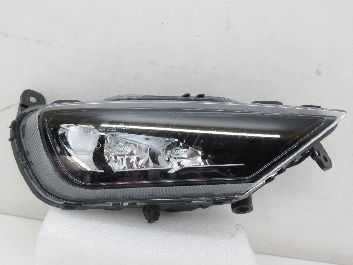 《即決あり》 ボルボ XC60 UB 純正 右 フォグランプ LED 【 31395866 】(M000384)拍卖