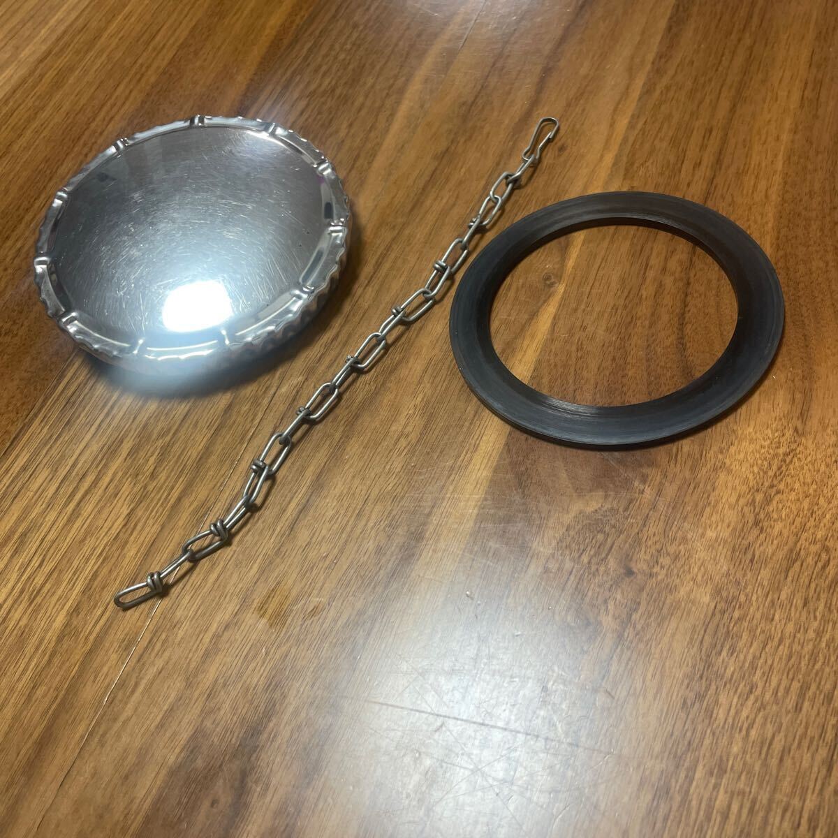 ステンレス メッキ 燃料 タンク キャップ 脱落 防止 チェーン フューエル 大型 中型 小型 トラック 2t 4t 10t拍卖