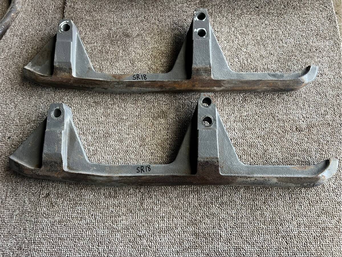 ★茨城発 クボタ コンバイン SR18外し クローラーガイド★拍卖