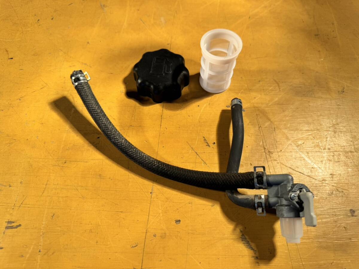 ★熊本発 ヤンマー管理機 YK650MR パーツ 三菱 ガソリンエンジン GB181外し 燃料タンク キャップ、フィルター、燃料コック★拍卖