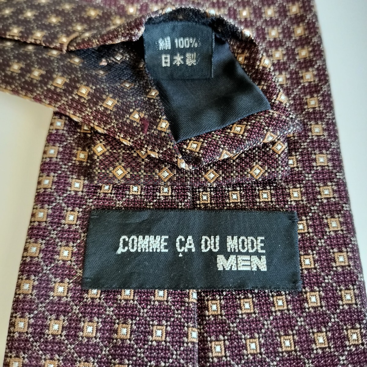 COMME CA DU MODE MEN(コムサデモードメン)ボルドー茶マイクロスクエアネクタイ拍卖