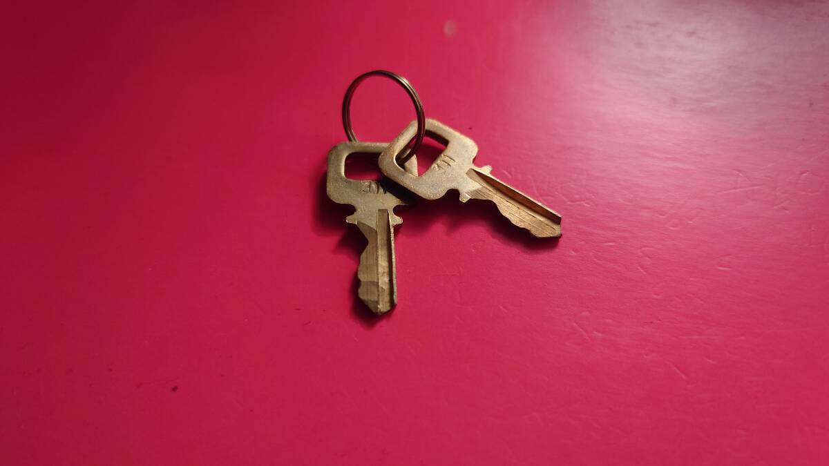 LOUIS VUITTON ルイヴィトン 南京錠 鍵 カデナ 311 2本セット拍卖