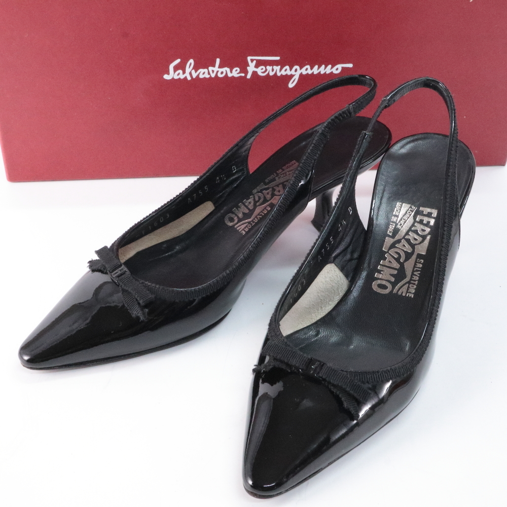 Salvatore Ferragamo サルヴァトーレフェラガモ バックストラップ パンプス (4 1/2D)エナメル 黒 ブラック拍卖