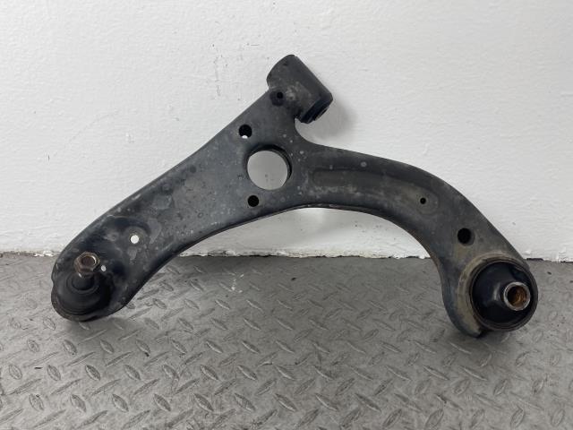 ムーヴ L175S 左Fロアアーム 48069-B2040拍卖