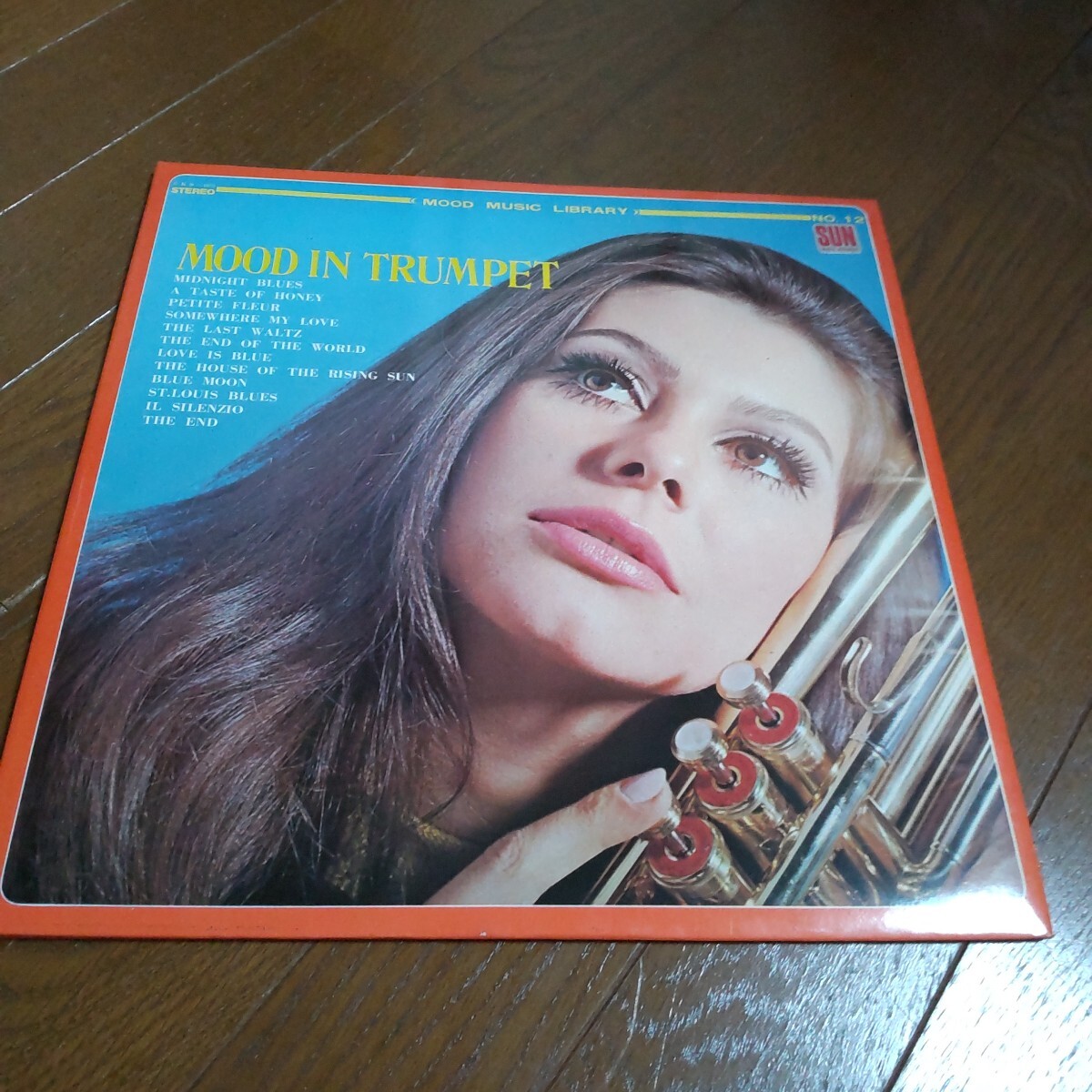 LP 赤盤 レコード ムードイントランペット 動作未確認 カラー20ページ解説書付拍卖