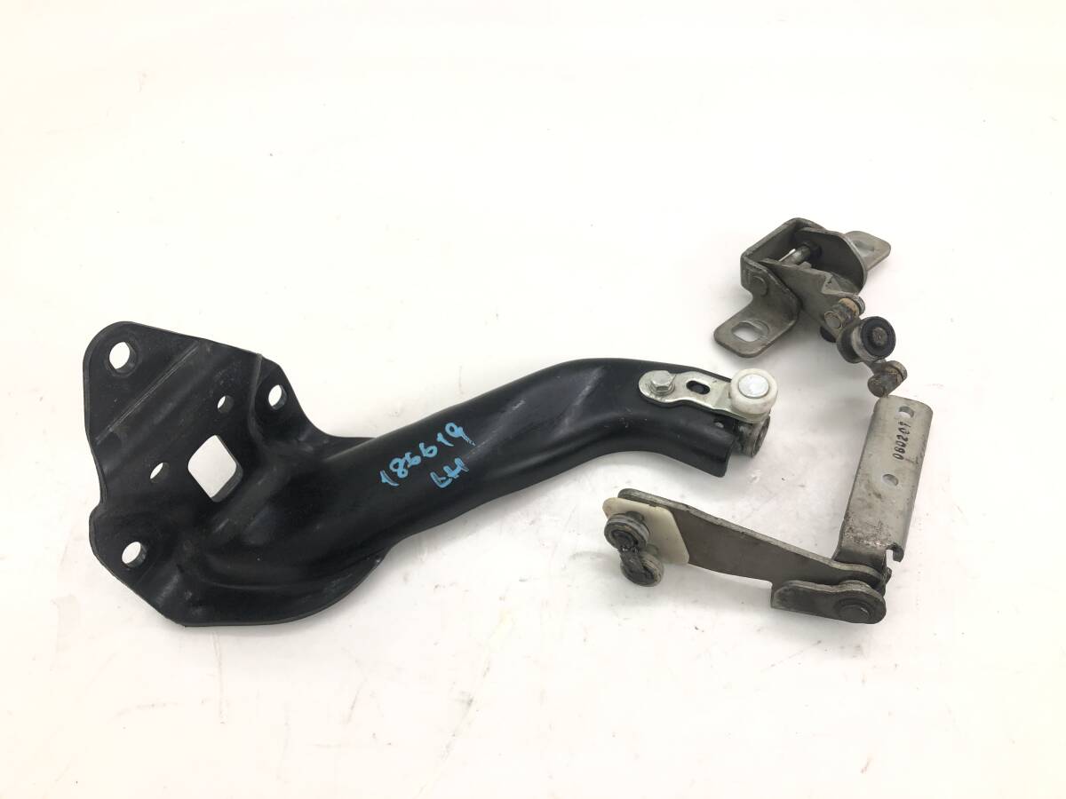 _b186619 ホンダ バモス M HM1 スライド ドア ヒンジ ステー 金具 ガイドローラー リア リヤ 左 R/LH HM2 ホビオ HM3 HM4 HJ1 HJ2 アクティ拍卖