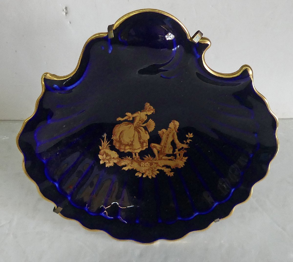 ☆LIMOGES CASTEL リモージュキャッスル シェル型 金彩 飾り皿 絵皿 フランス製 スタンド付き USED品☆拍卖