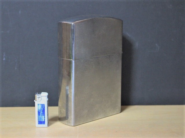 再■ み-667 オイルライター 中古 31L001 当時物 ※約寸:高6.8cm 幅11cm 厚さ4cm 重さ760g拍卖