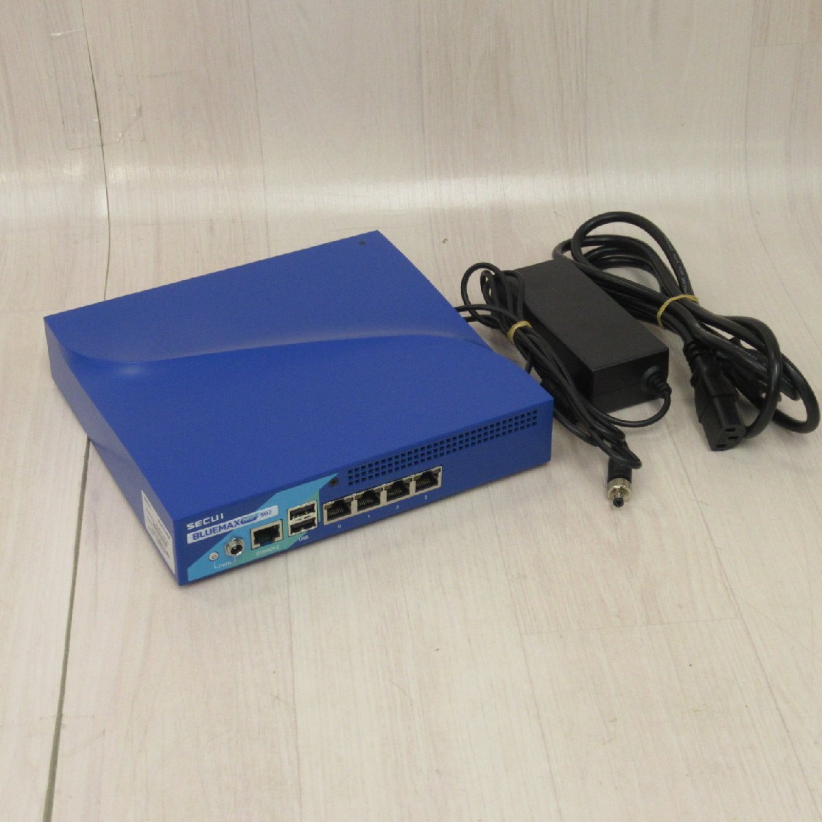 ▲SECUI BLUEMAX NGF 50J 仮想化クラウド次世代ファイアウォール UTM ACアダプター付 保証有 RR 212拍卖