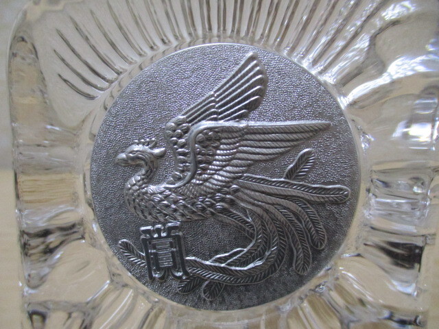 E338-42ふ 置物 表彰プレ-ト ガラス 鳳凰柄 中古 高さ約13.7cm (21-下)拍卖