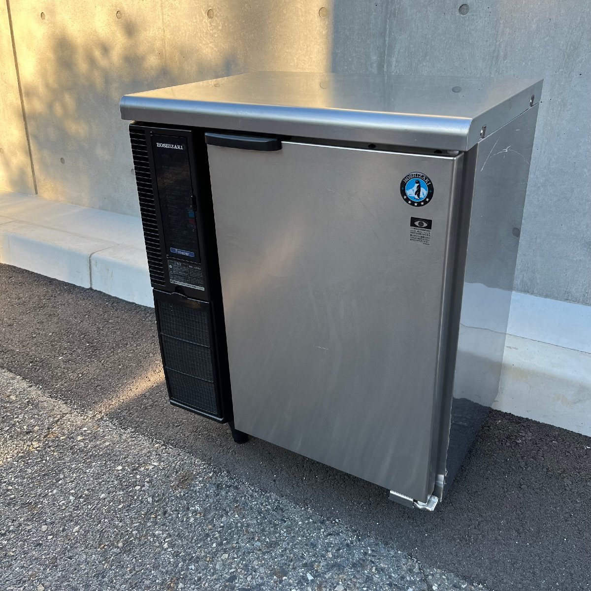 √O 【美品】 ホシザキ 業務用テーブル形冷凍庫 1ドア冷凍庫 台下冷凍庫 FT-63PTE1 2021年 中古 W630×D450×H800 100V 50/60Hz √Z-241014拍卖