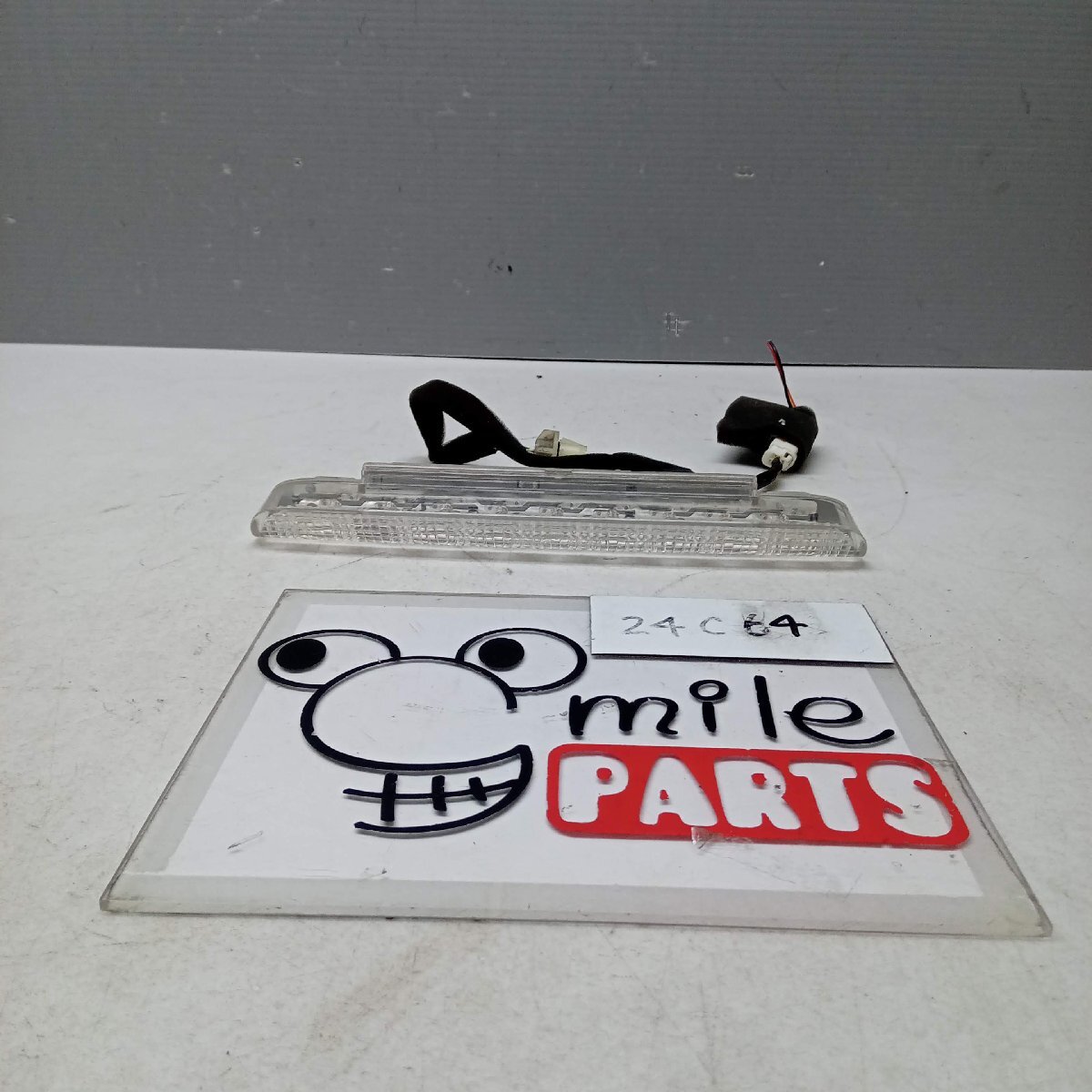 BK5P アクセラ 純正 ハイマウントランプ 1A8-3-7/24C64*同梱不可拍卖