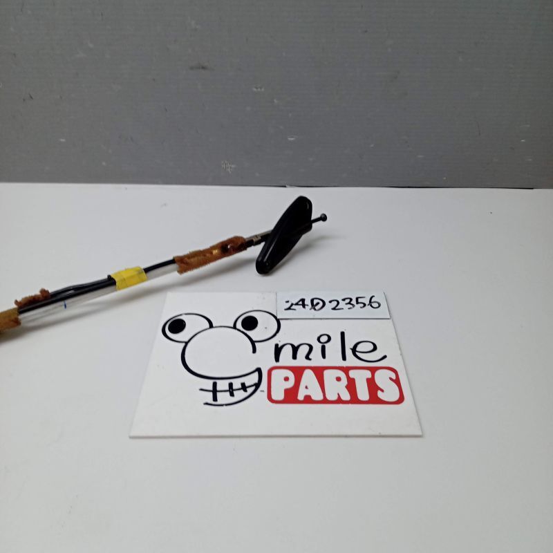 U62V ミニキャブ 純正 アンテナ 1C3-8-4/24D2356*同梱不可拍卖