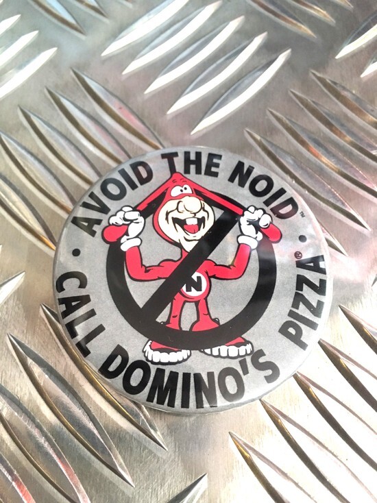 ビッグ缶バッチ ドミノピザ DOMINO PIZZA DOMINOID アメリカ雑貨 アメリカン雑貨拍卖