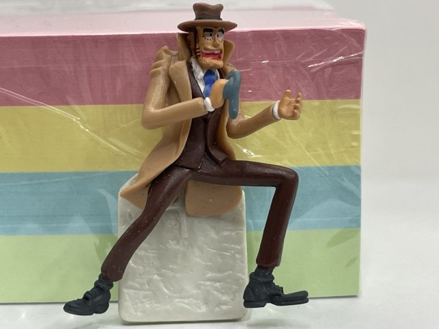 ■★コカコーラ ルパン三世 フィギュアコレクション Chapter3 「両手に抱かれたコカ・コーラボトル」銭形警部拍卖