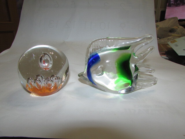 昭和レトロ・手作りのガラスのオブジェ・文鎮・・エンゼルフィッシュなど・・お部屋のインテリアに拍卖