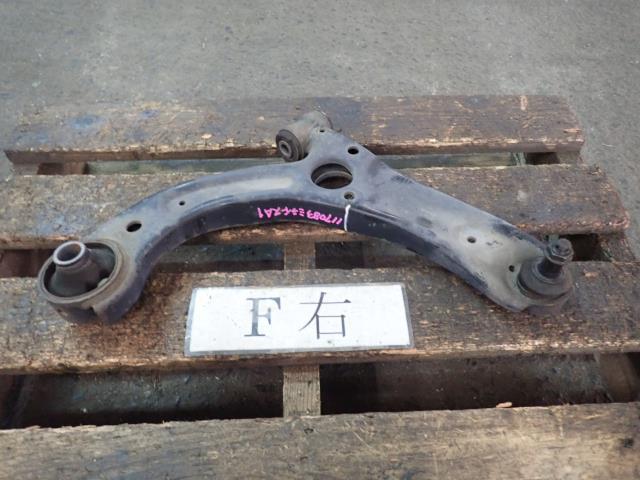 ミライース DBA-LA300S 右フロントロアアーム T22 48068-B2130拍卖