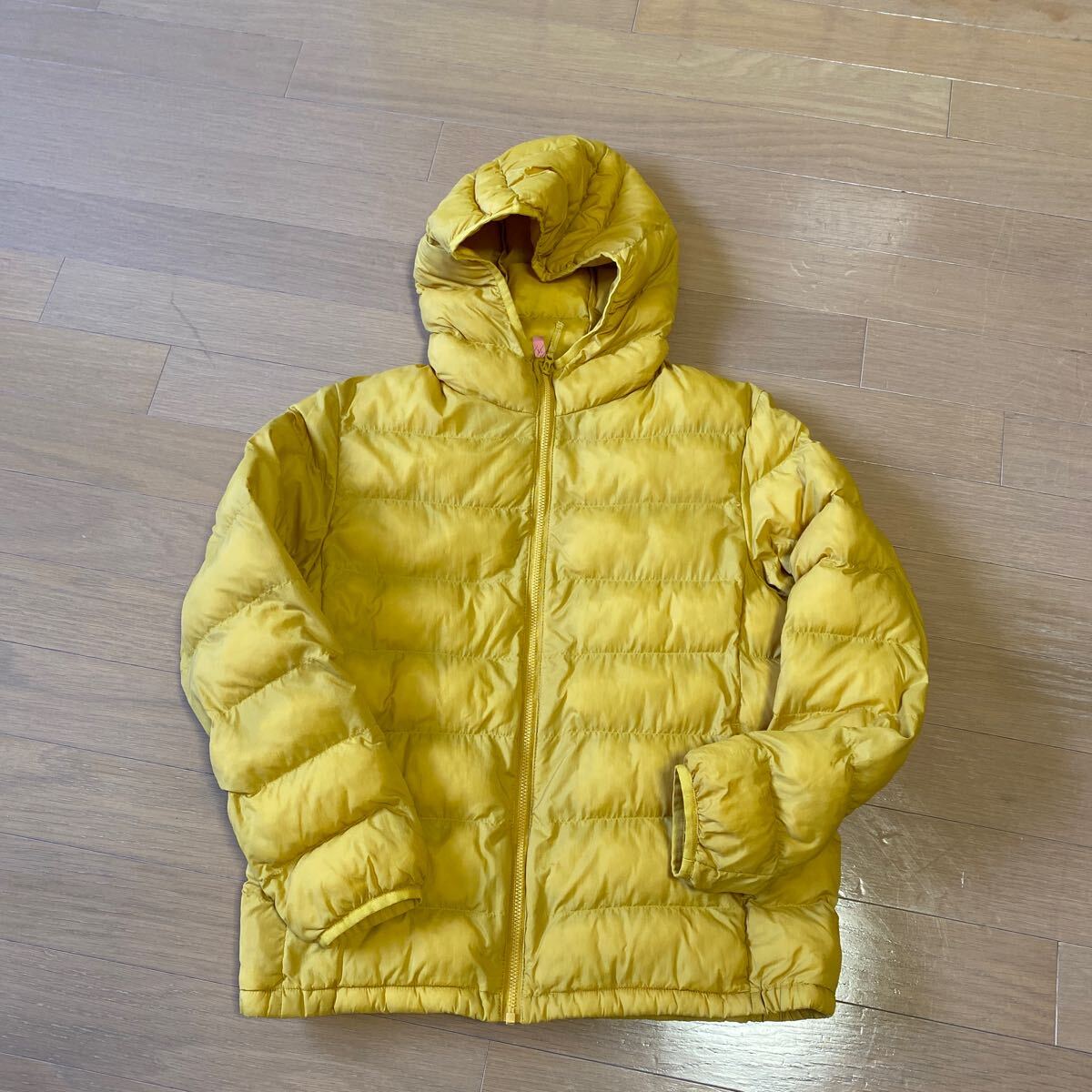 ユニクロ UNIQLO フード ジャンパー からし色 サイズ150 クリーニング済み 拍卖