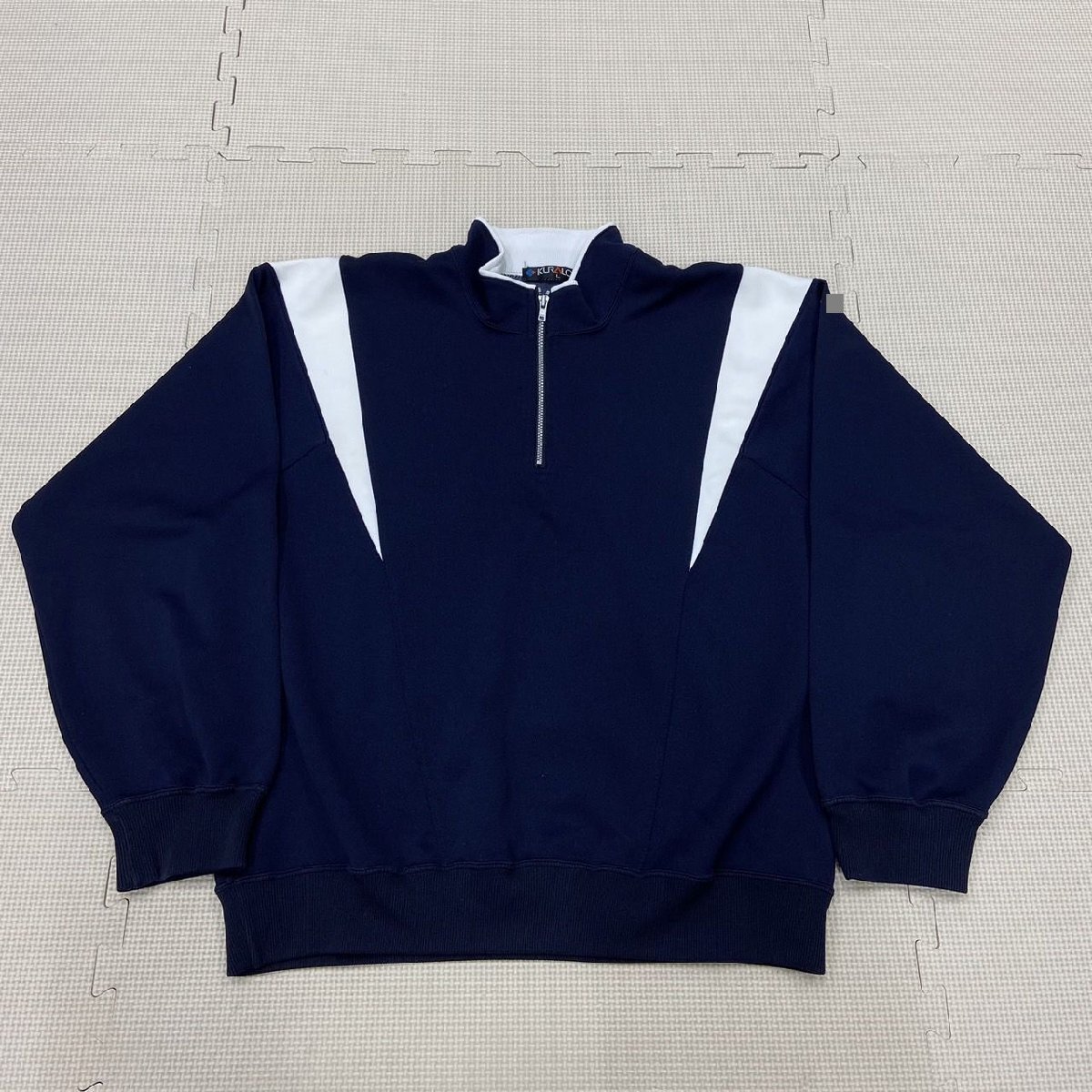 Y1187/Y(中古) 東北方面 校名不明 体操着1点 /校名なし/長袖/KURALON/Lサイズ/着丈:約61cm/身幅:約58cm/袖丈:約49cm/紺×白/中学校/高校拍卖