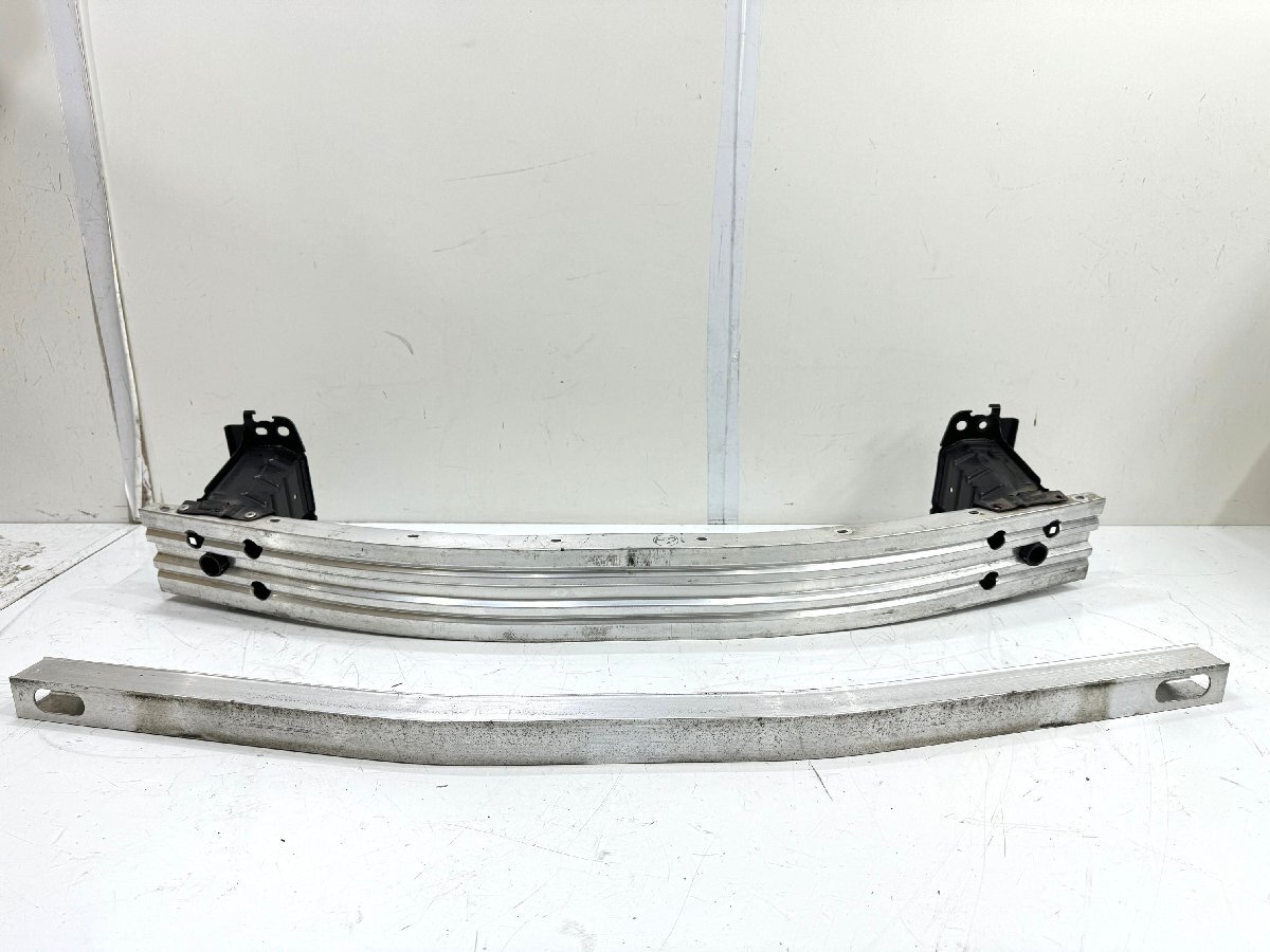 プリウス50 ZVW50/ZVW55 純正フロントバンパーホースメント (G56-81)拍卖