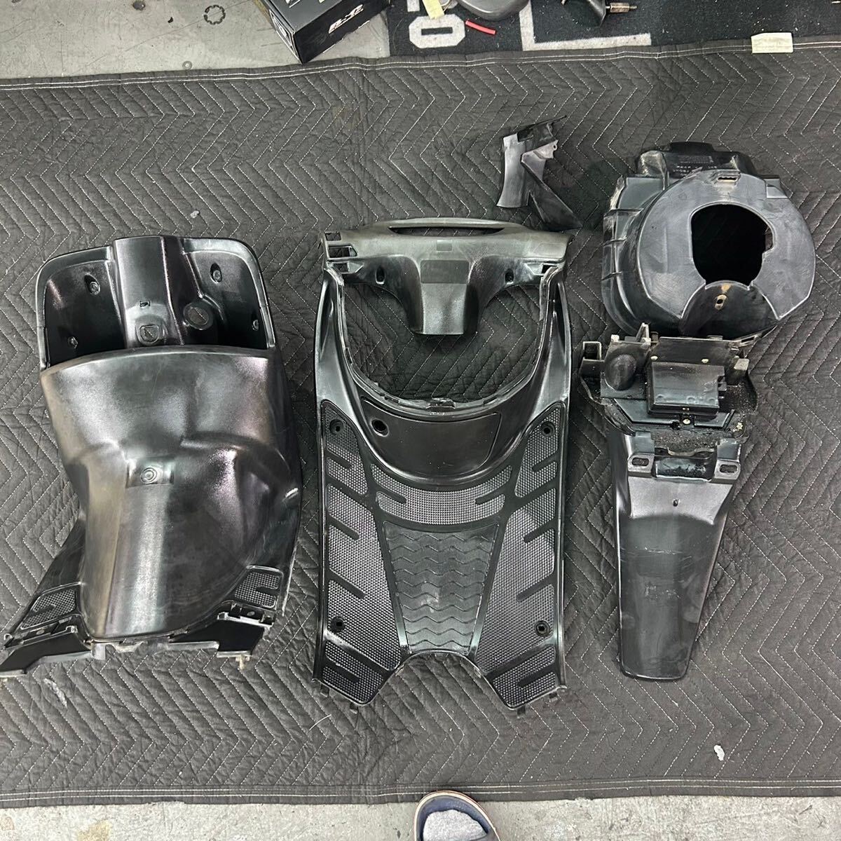 A26 AF35 ライブディオ ZX ホンダ純正 インナーセット リアフェンダー インナーカウル拍卖