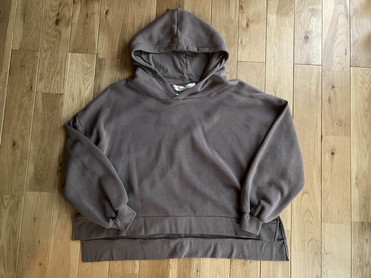 新品 レディース 裏起毛 パーカー 丈短め ブラウン Mサイズ拍卖