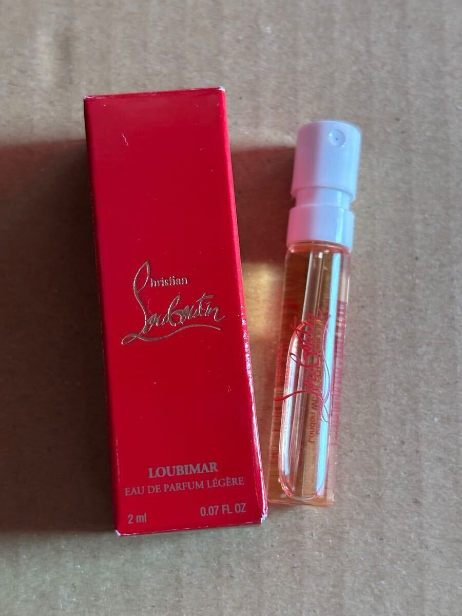 Christian Louboutinクリスチャン ルブタン ルビワールド レジェーレ ルビマール オードゥパルファン 2ml 香水拍卖