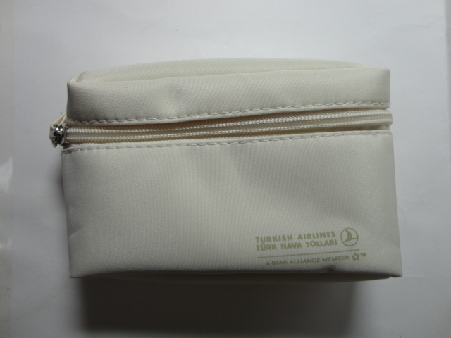 白いポーチ トルコ航空拍卖