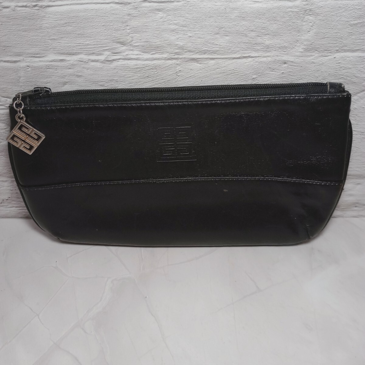 GIVENCHY ポーチ レザー ブラック アクセサリーポーチ 小物入れ ジバンシー 送料無料拍卖