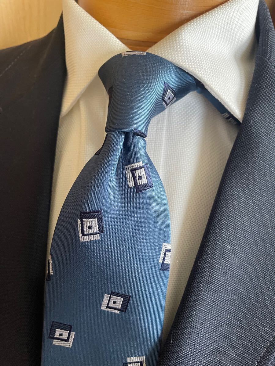 【美品】スーツセレクト小紋柄 ブルー基調大剣約8cm ブルーグレー シルク100%拍卖