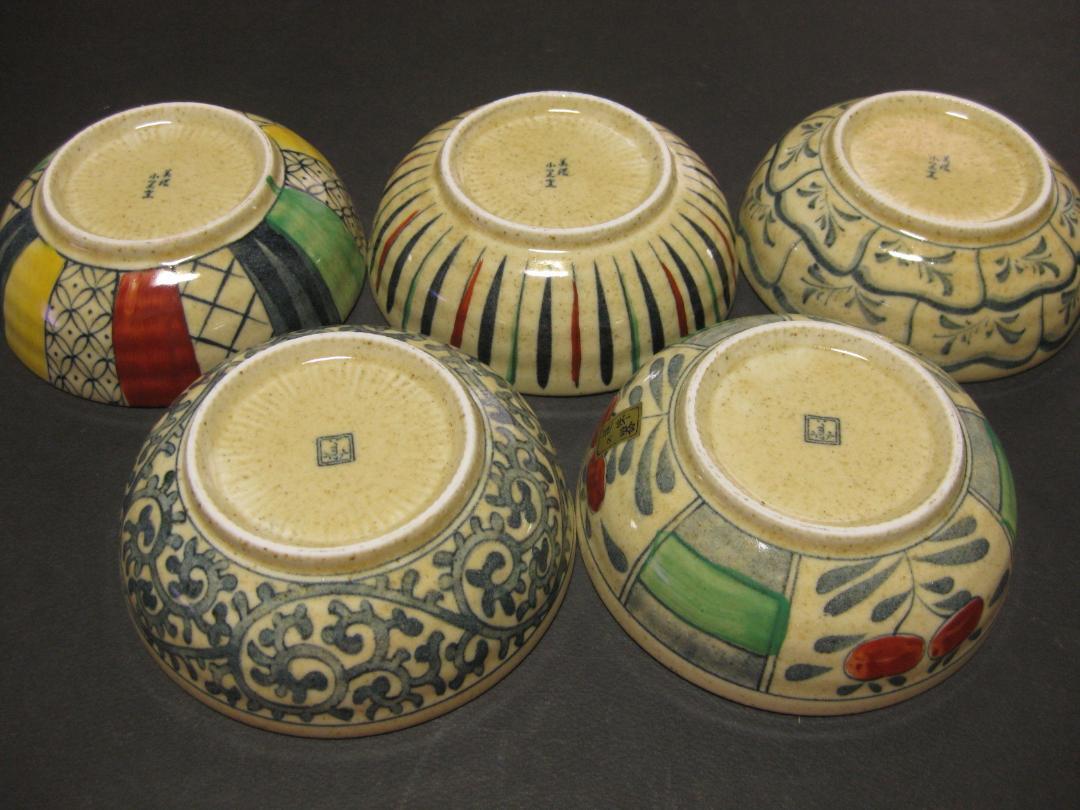 塗り箱入り 模様違い焼物椀5客・塗り物椀2客(蓋5客)拍卖