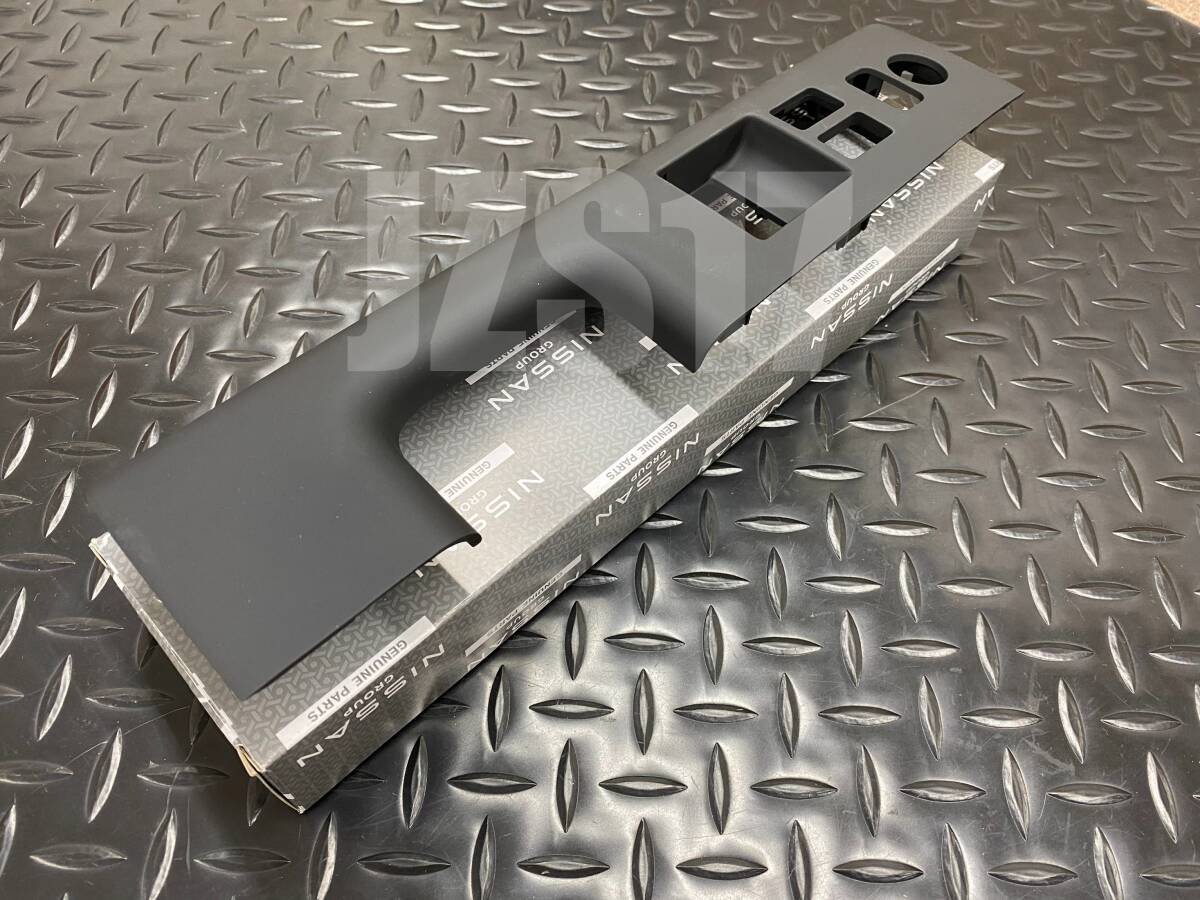 フェアレディZ Z33 350Z スイッチパネル パワーウィンドウスイッチパネル 内装 運転席側 日産 純正 未使用拍卖