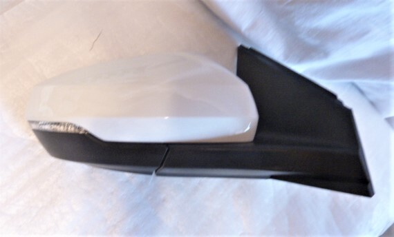 フォルクスワーゲンポロ AWDLA 右ドアミラー 美品 10P ホワイト 2022’ 平4年 ☆拍卖