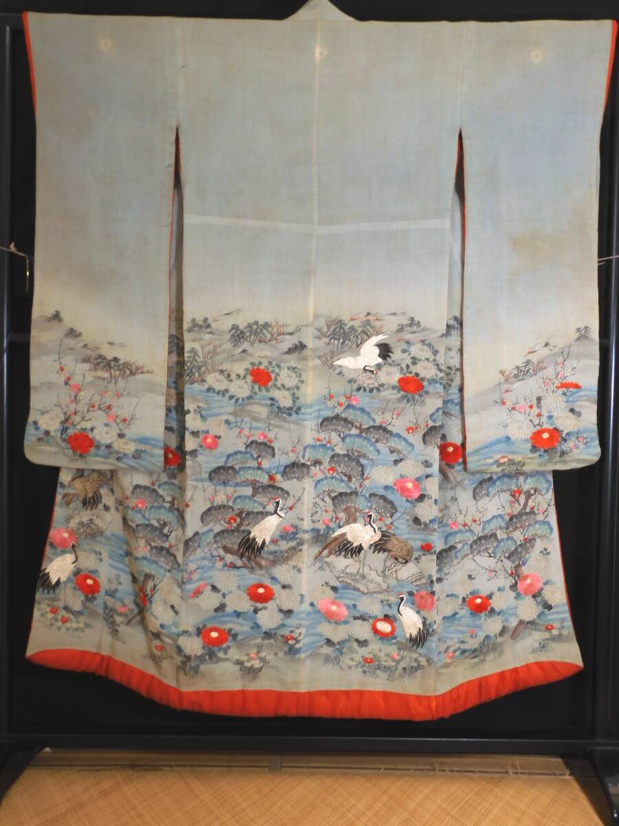 <銀の斧>正絹・明治期・縮緬地時代お振袖衣装・縫箔・金駒刺繍拍卖