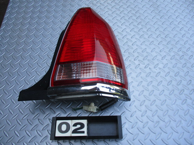 マジェスタ’99 UZS157 純正テールランプ 7407R側②   希少 当時物 旧車拍卖
