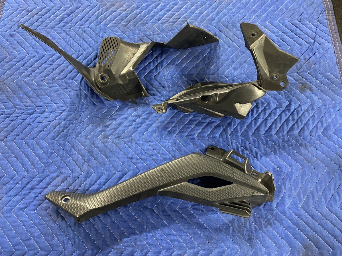 241018/100s GSX-S125 右カウル インナーカウル シュラウド拍卖