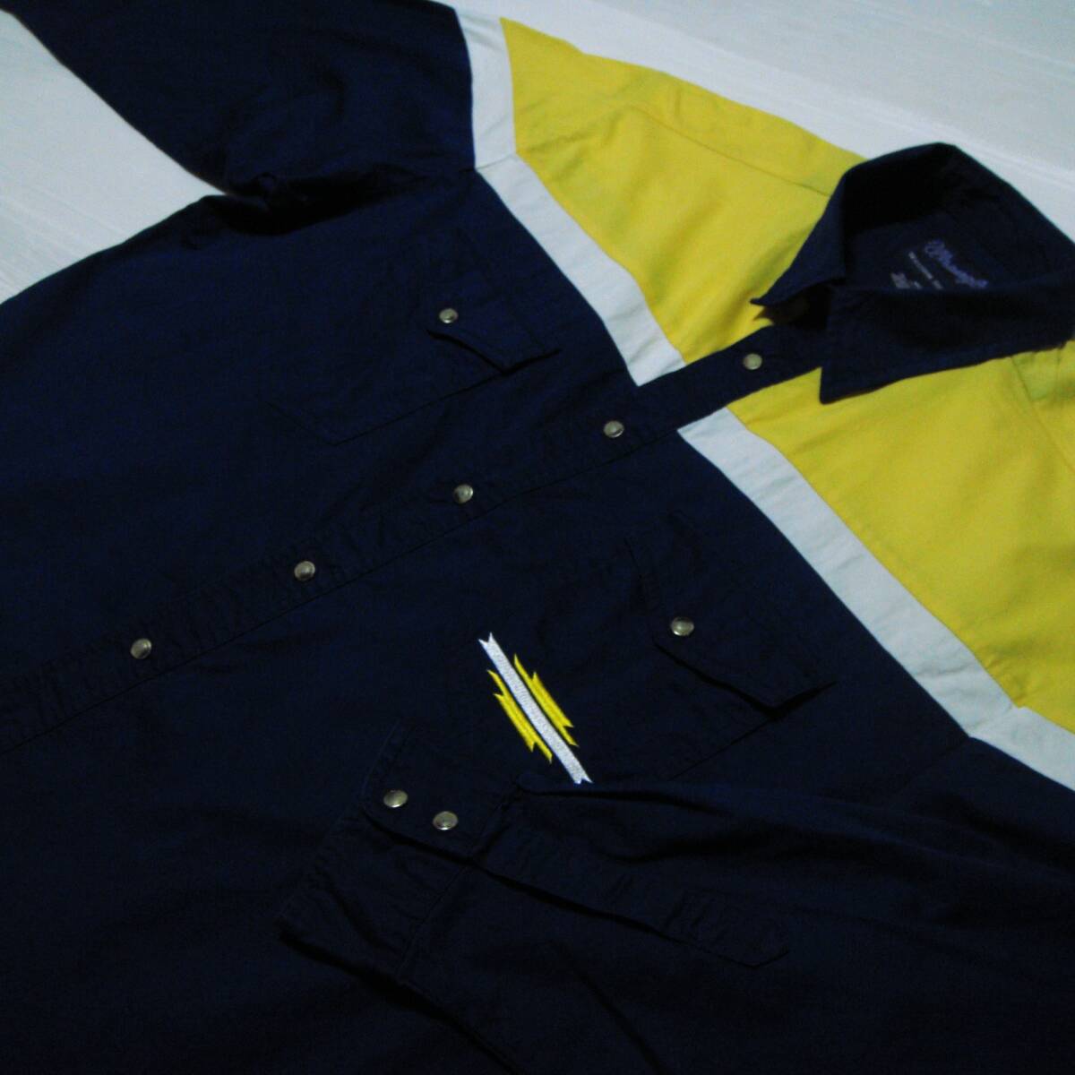 ■送料0 ラングラー/Wrangler【 クレイジー x ネイティブ柄 刺繍切替ツートン 】ウエスタンシャツ 3L■アメリカ ワークシャツ USA古着 N10拍卖