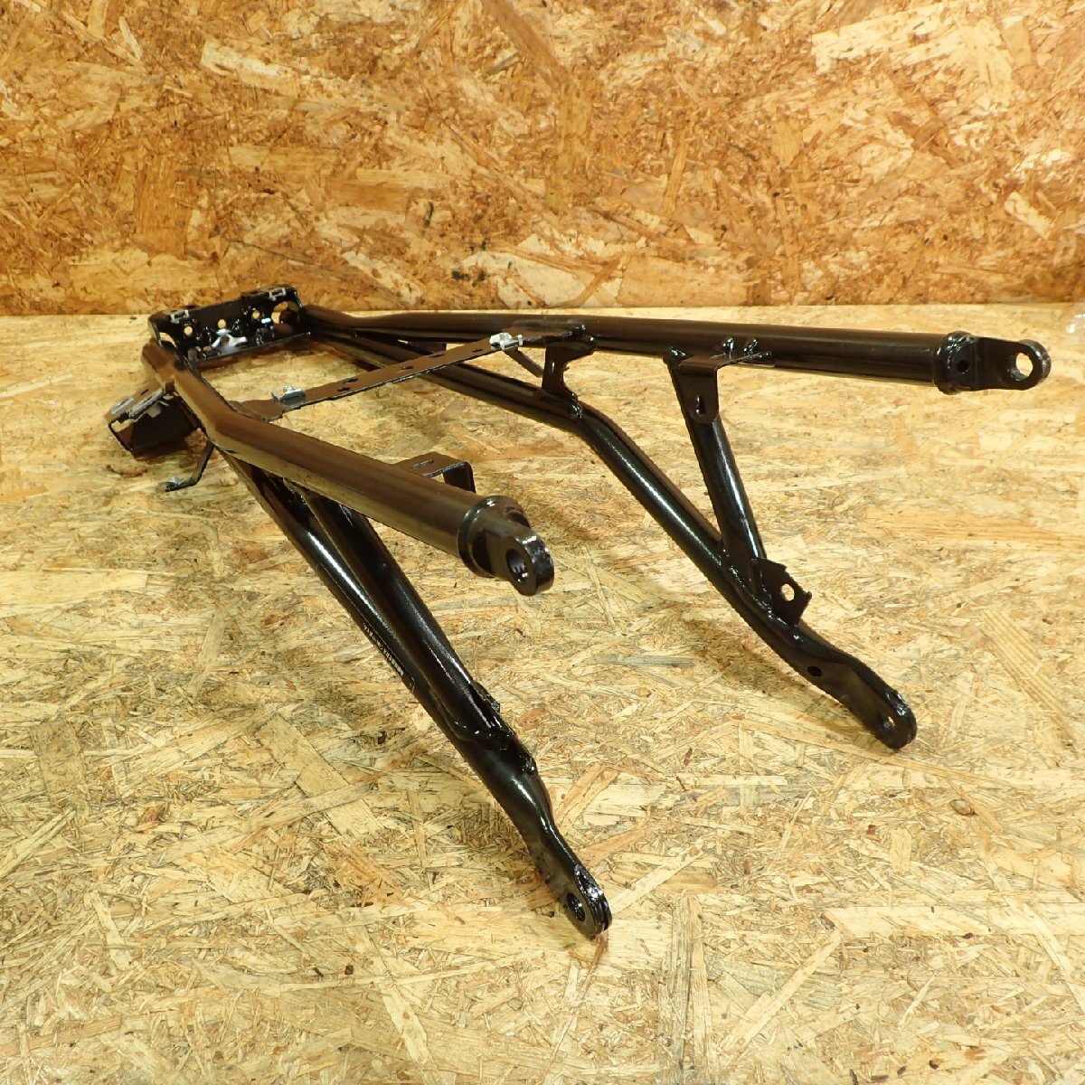 【送料Lサイズ】BMW WB30G010XJR840*** G310R シートレール 検.( 202410 20 牛拍卖