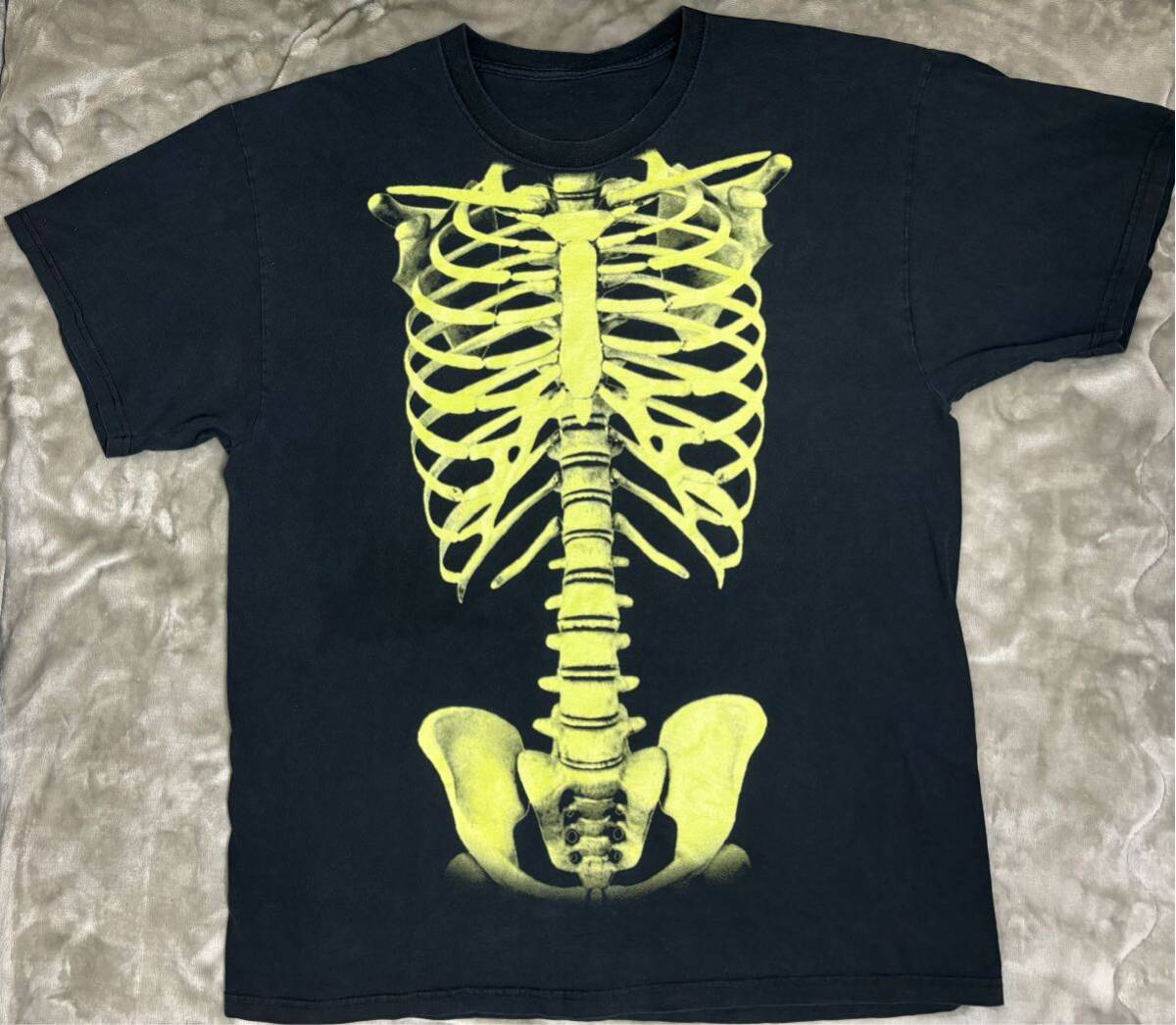 ボーンTシャツ 蓄光 古着 グッドデザイン XL拍卖