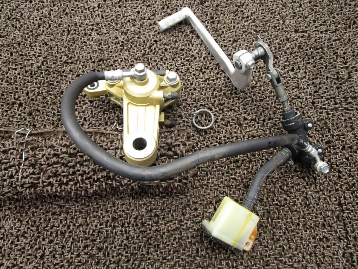 GSX-R400 リアキャリパー マスター ▲S933 ブレーキペダル!GK71F スズキ 【 K706 】 キャブ車拍卖