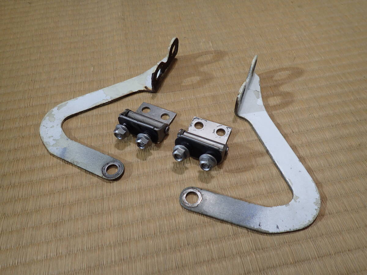 トヨタ KP61 スターレット ボンネット リア ゲート ハッチ ヒンジ 部品取り 旧車拍卖