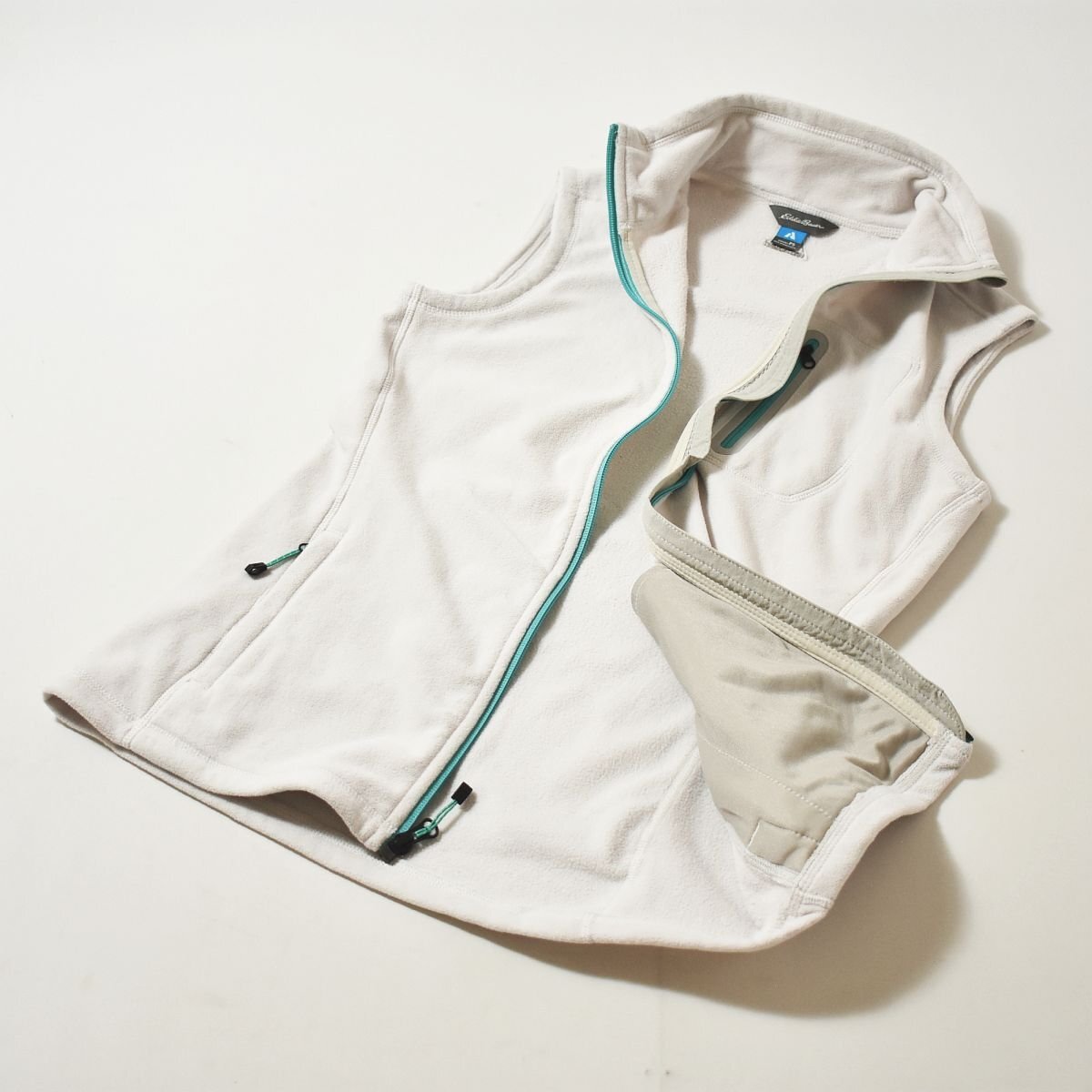 ♪美品 アウトドアシーンのレイヤードスタイルに! エディーバウアー ジップアップ フリースベスト S ホワイトグレー ジャケット ブルゾン♪拍卖