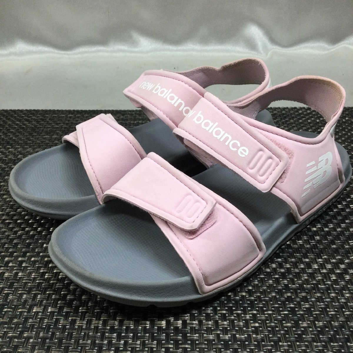 【中古/現状品/TO】new balance ニューバランス キッズサンダル 19cm ピンク×グレー 子供用 サンダル MZ1023拍卖