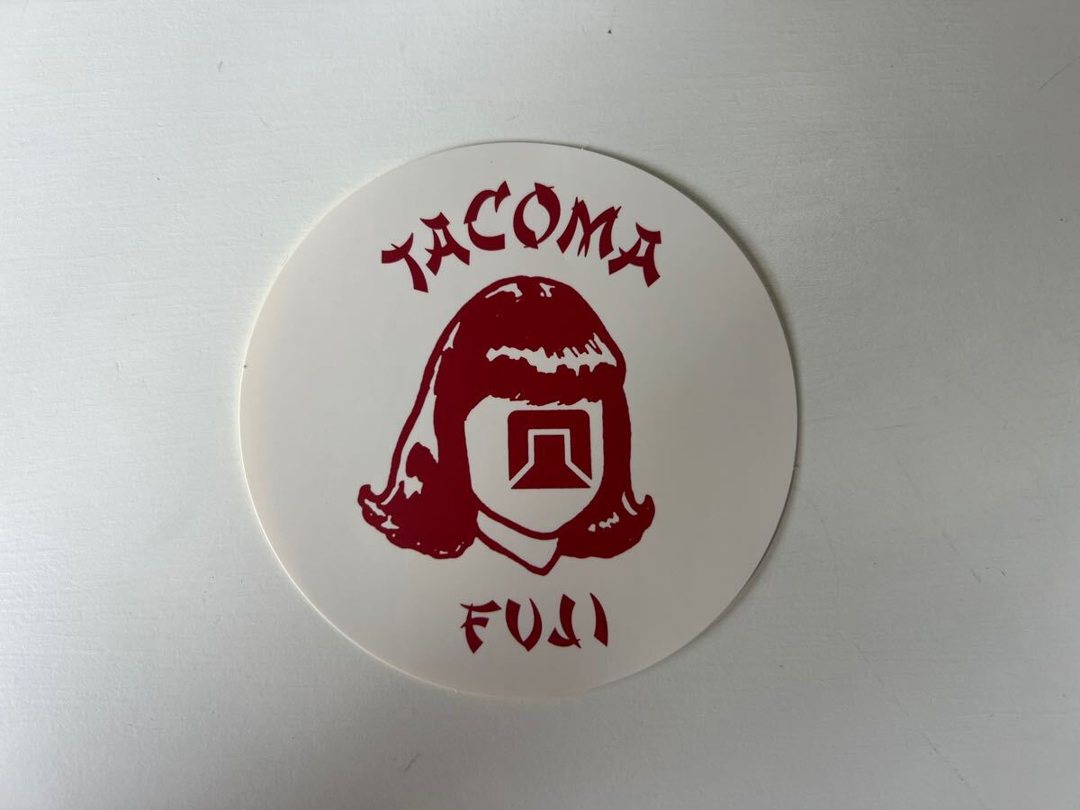 タコマフジレコード TACOMA FUJI RECORDS ステッカー 白x赤 全長 9cm拍卖