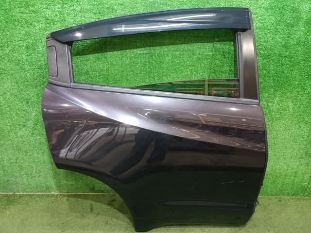 ヴェゼル DAA-RU4 右リアドア アサヒ M2L4 67510-T7A-300ZZ拍卖